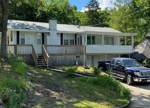Property at 28765 High Dr, Warsaw, MO 65355, 3 beds, 2 baths