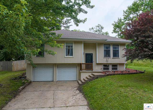 Property at 502 N Main St, Clinton, MO 64735, 3 beds, 2.5 baths