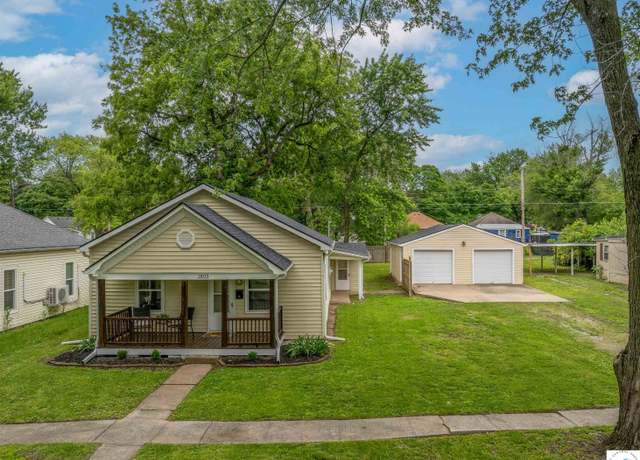 Property at 1803 S Quincy Ave, Sedalia, MO 65301, 3 beds, 1 bath