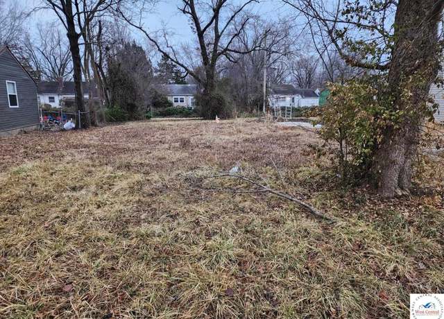Property at 510 E Louise Ave, Clinton, MO 64735