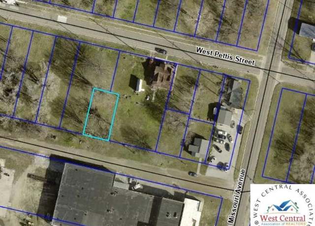 Property at 620 W Jefferson St, Sedalia, MO 65301