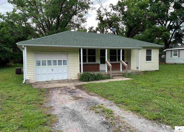 Property at 1511 Polk St, Warsaw, MO 65355, 2 beds, 1 bath
