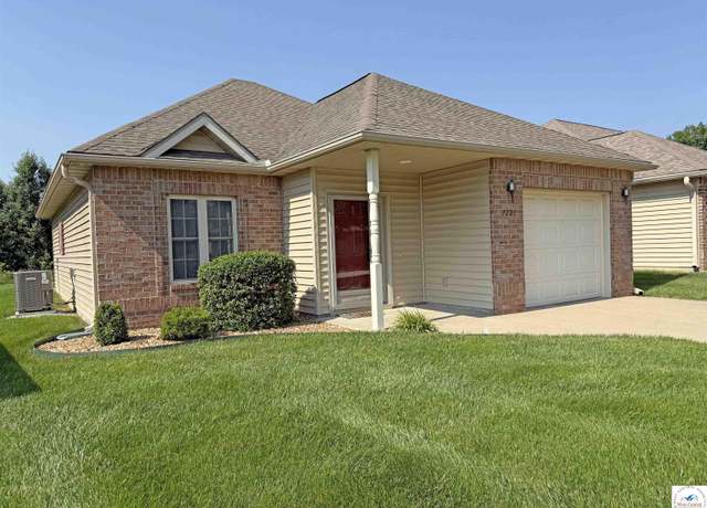 Property at 1221 E Dakota Pl, Clinton, MO 64735, 2 beds, 2 baths