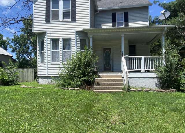 Property at 511 E Green St, Clinton, MO 64735, 3 beds, 1 bath