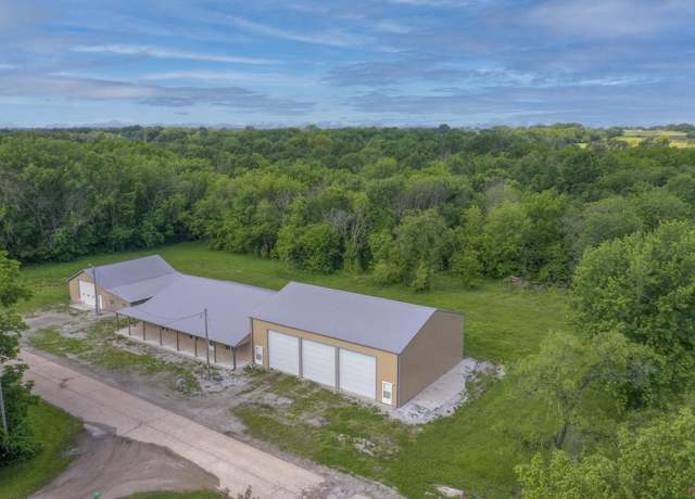 Property at 209 N 8th St, Deepwater, MO 64740, 2 beds, 2 baths