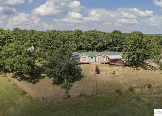 Property at 23475 Majorville Rd, Warsaw, MO 65355, 3 beds, 2 baths