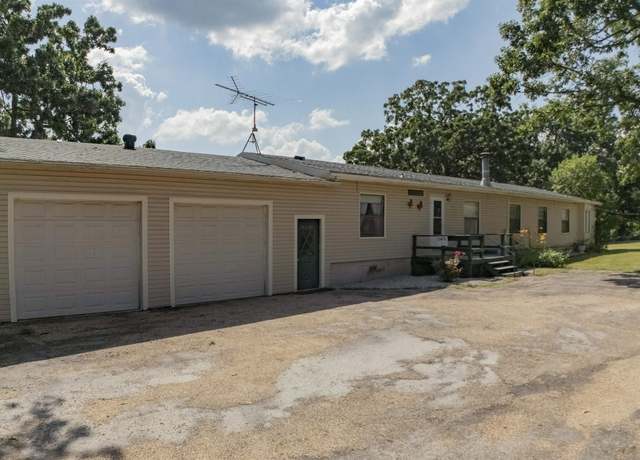 Property at 23475 Majorville Rd, Warsaw, MO 65355, 3 beds, 2 baths