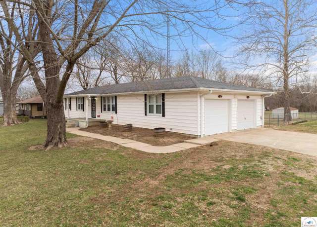 Property at 2650 Mcvey Rd, Sedalia, MO 65301, 3 beds, 1.5 baths