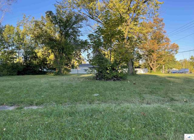 Property at 343 N Summit Ave, Sedalia, MO 65301