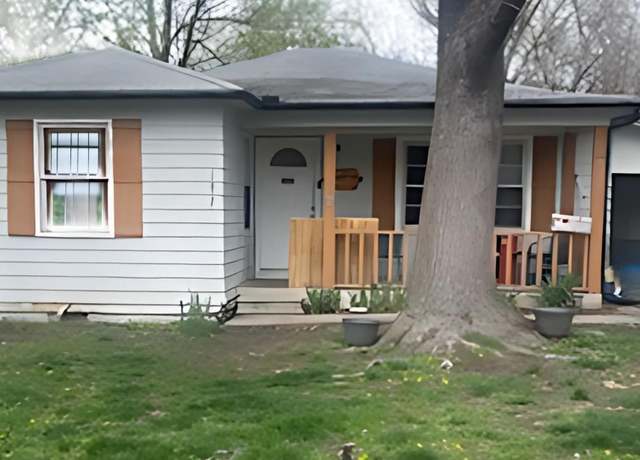 Property at 107 W Benton St, Clinton, MO 64735, 2 beds, 1 bath
