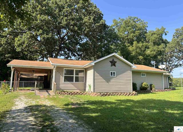 Property at 806 Liberty St, Warsaw, MO 65355, 3 beds, 2 baths