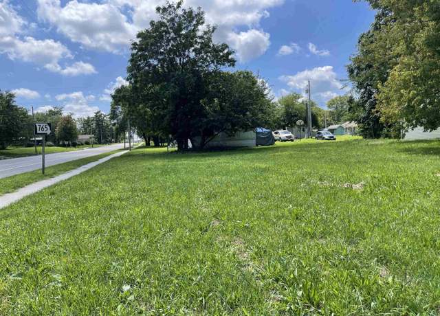 Property at 105 W Morgan St, Sedalia, MO 65301