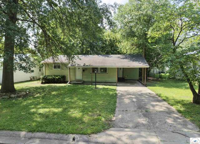 Property at 1906 S Osage Ave, Sedalia, MO 65301, 2 beds, 1 bath