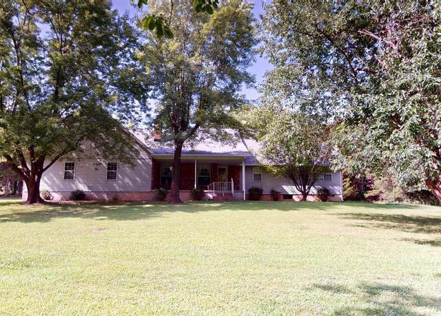 Property at 30062 Backbone Rd, Sedalia, MO 65301, 3 beds, 3 baths