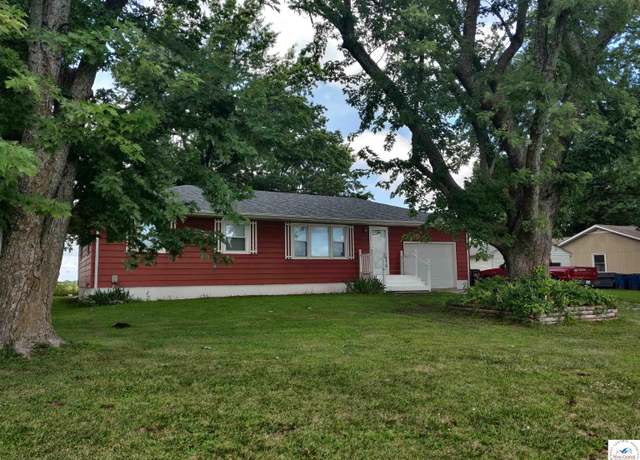 Property at 1094 SE 301 Rd, Leeton, MO 64761, 3 beds, 2 baths