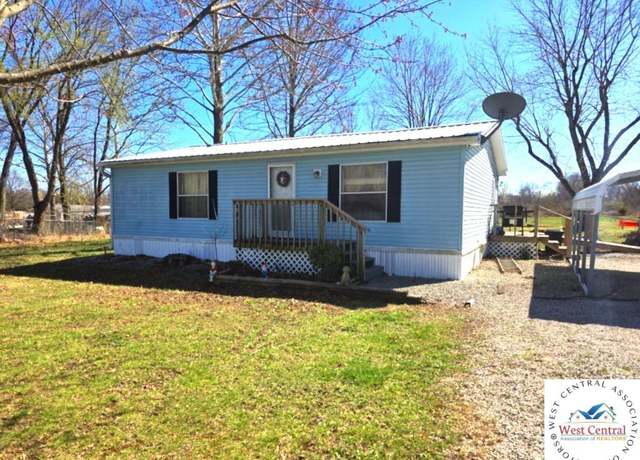Property at 1138 SE 20th Rd, Clinton, MO 64735, 2 beds, 2 baths