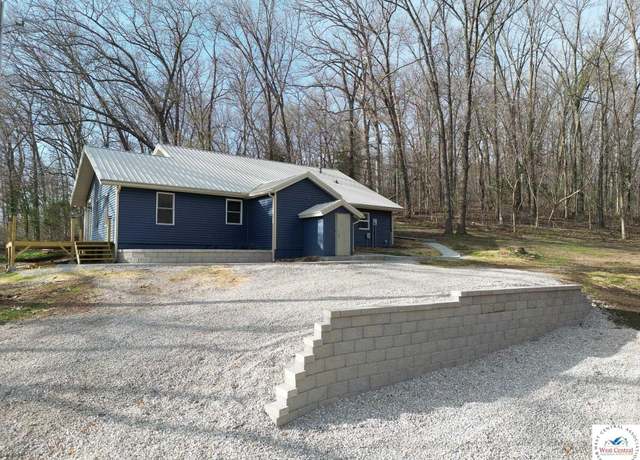 Property at 24643 Tt Hwy, Versailles, MO 65084, 4 beds, 2 baths