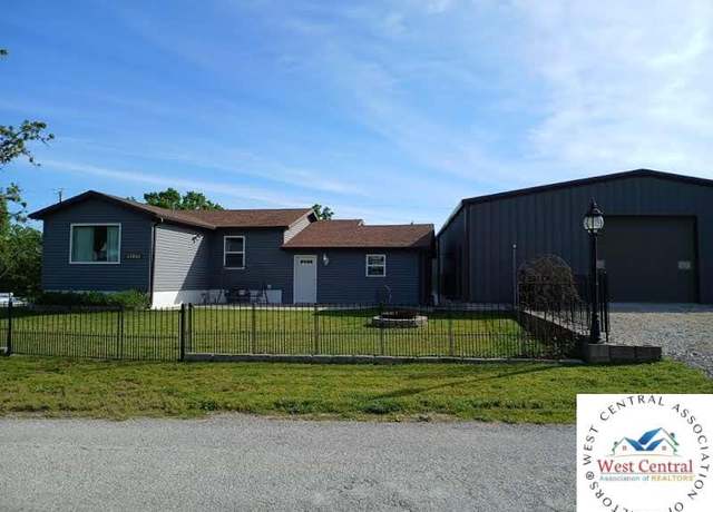 Property at 23073 Salley Dr, Warsaw, MO 65355, 2 beds, 2.5 baths