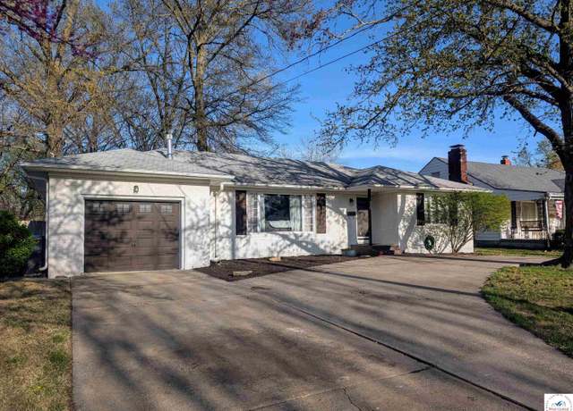 Property at 710 S 2nd St, Clinton, MO 64735, 3 beds, 2 baths