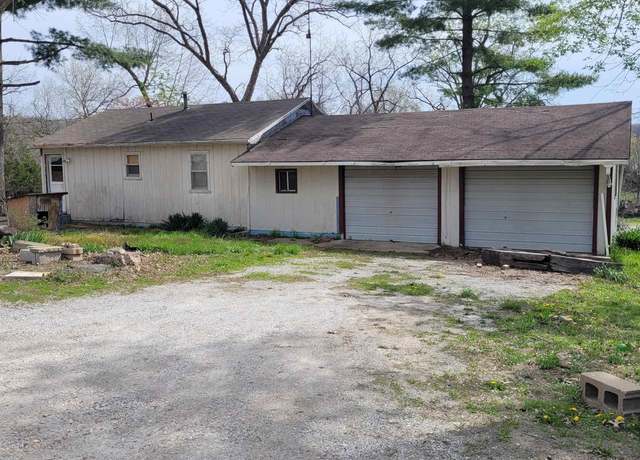 Property at 29134 Eastwood Ave, Warsaw, MO 65355, 3 beds, 1 bath