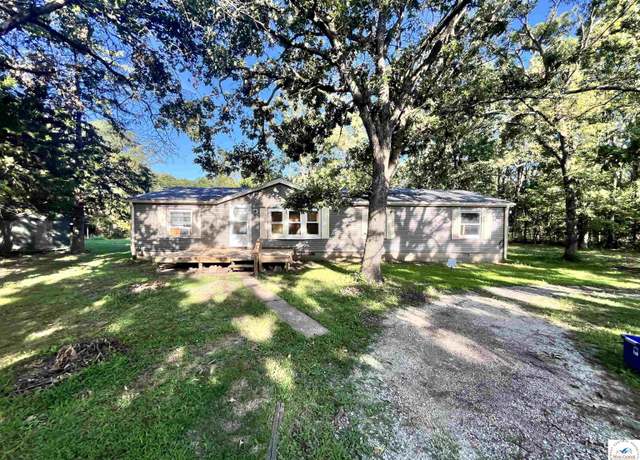 Property at 24400 Cumberland Gap Ave, Warsaw, MO 65355, 3 beds, 2 baths