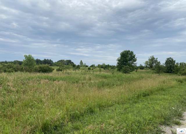 Property at 10 ac Aqua Dr, Sedalia, MO 65301