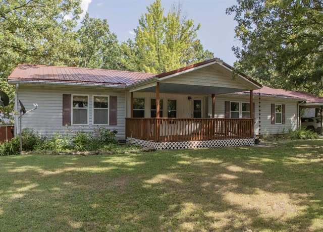 Property at 202 SE 5502 Private Road, Clinton, MO 64735, 3 beds, 2.5 baths