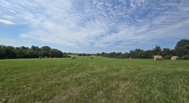 Photo of 362 W Row St, Jamestown, MO 65046