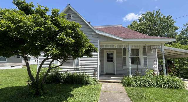 Photo of 310 W Vanburen St, Versailles, MO 65084