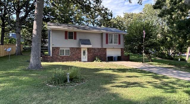 Photo of 946 Red Bud Dr, Warsaw, MO 65355