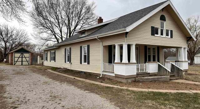 Photo of 209 S 8th St, Deepwater, MO 64740