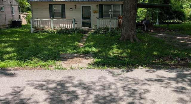 Photo of 404 S Commercial St, Windsor, MO 65360