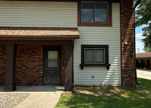 Property at 101 Woodwinds Ct, Kirksville, MO 63501, 2 beds, 1.5 baths
