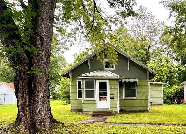 Property at 547 Harrison St, Brookfield, MO 64628, 2 beds, 1 bath