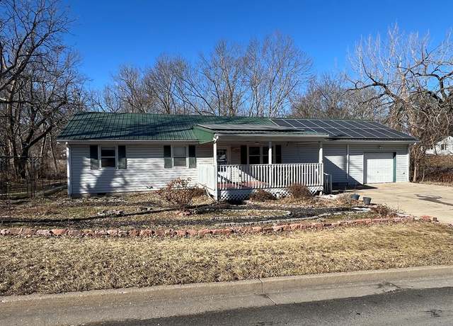 Property at 113 N Cottage Grove Ave, Kirksville, MO 63501, 4 beds, 2 baths