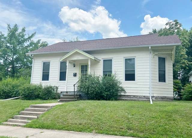Property at 828 E Harrison St, Kirksville, MO 63501, 2 beds, 1 bath