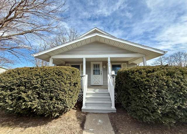 Property at 906 N Osteopathy, Kirksville, MO 63501, 2 beds, 1 bath