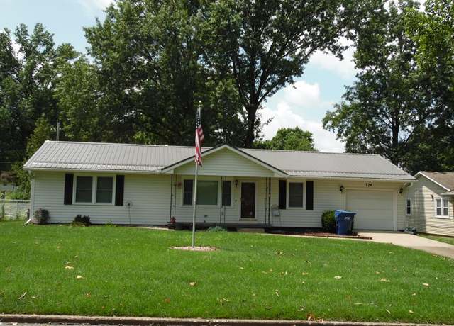 Property at 726 Ray Rd, Brookfield, MO 64628, 2 beds, 1.5 baths