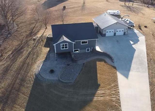 Property at 25052 Magnolia Rd, Unionville, MO 63565, 3 beds, 2.5 baths