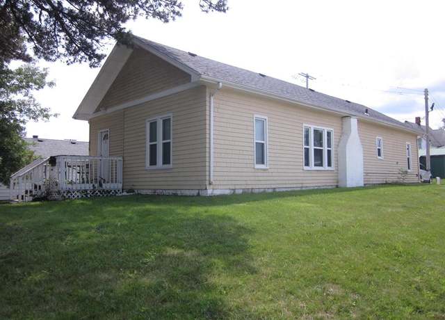 Property at 615 N Elson St, Kirksville, MO 63501, 4 beds, 2 baths