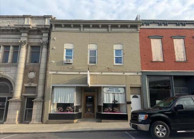 Property at 108 Vine St, Macon, MO 63552, 5 beds, 5 baths