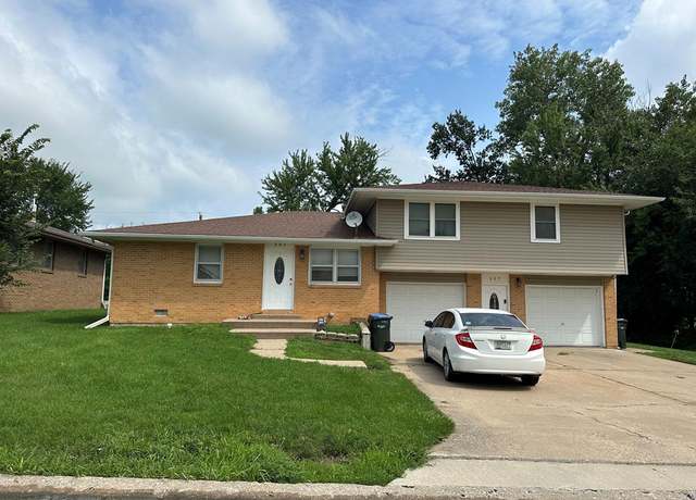 Property at 305-307 E Porter St #2, Kirksville, MO 63501, 6 beds, 2 baths