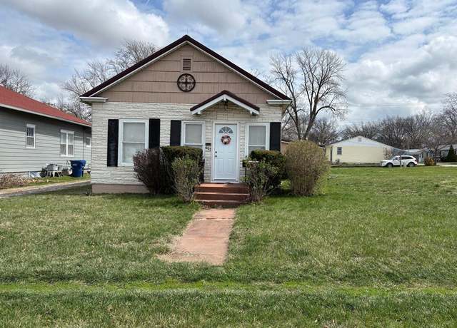 Property at 603 S Main St, Brookfield, MO 64628, 2 beds, 1 bath