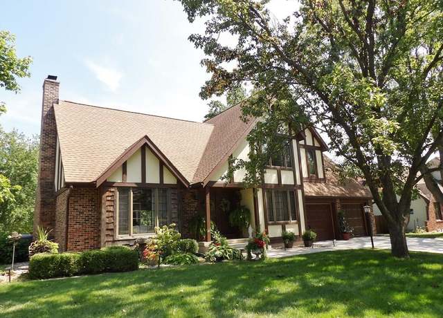Property at 2304 James St, Kirksville, MO 63501, 4 beds, 2.5 baths