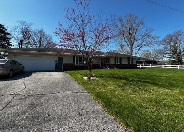 Property at 2 Center Dr, Kirksville, MO 63501, 3 beds, 1.5 baths
