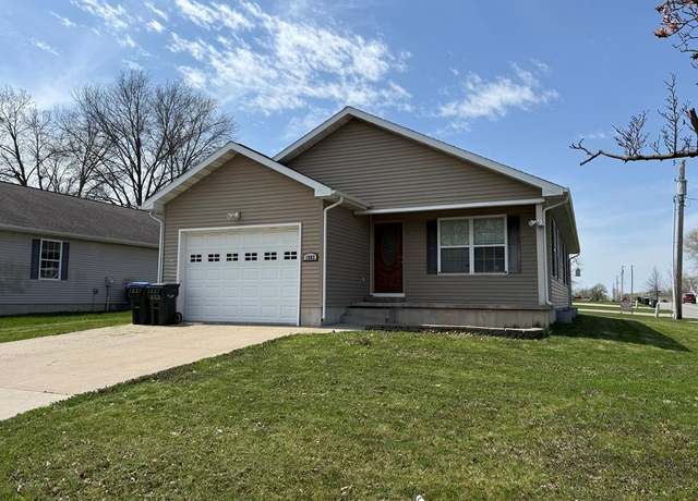 Property at 1902 S First St, Kirksville, MO 63501, 3 beds, 2 baths