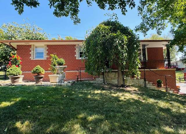 Property at 516 S Market St, Milan, MO 63556, 3 beds, 1 bath