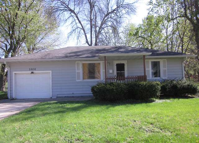 Property at 1404 E Washington St, Kirksville, MO 63501, 2 beds, 1 bath