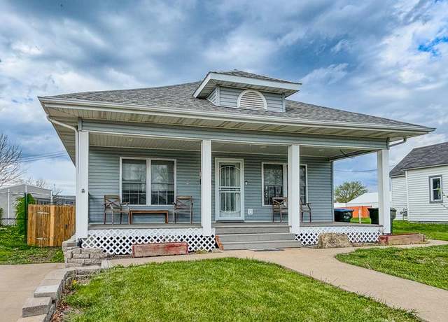 Property at 408 W Illinois St, Kirksville, MO 63501, 3 beds, 2 baths