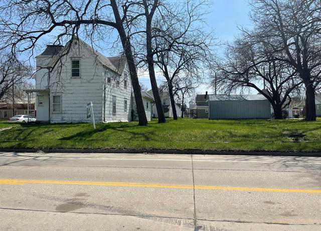 Property at 516 E Jefferson St #3, Kirksville, MO 63501, 3 beds, 3 baths